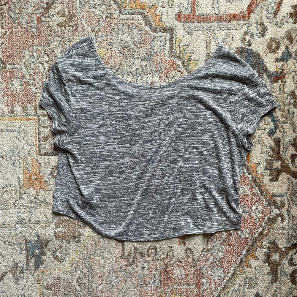Hollister tshirt